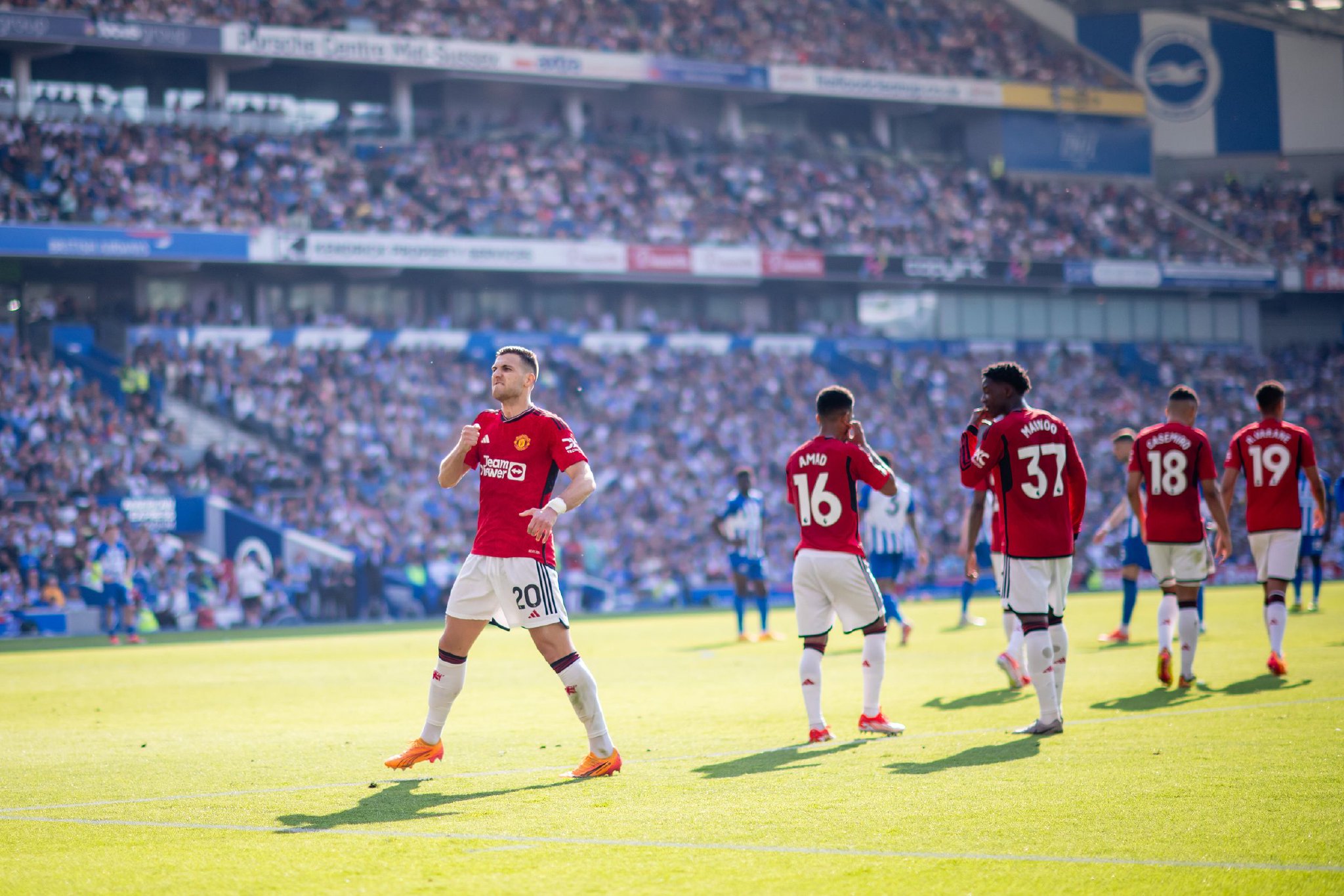 恰是对他读 恰是对他读